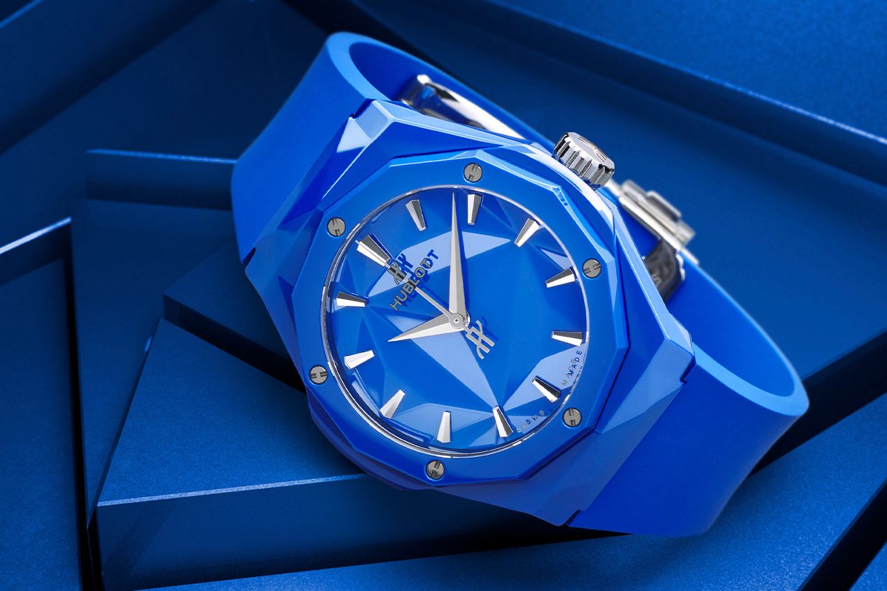 01_Hublot_Classic_Fusion_Orlinski_Blue_Ceramic_40mm_550_ES_5100_RX_ORL21_close.jpg