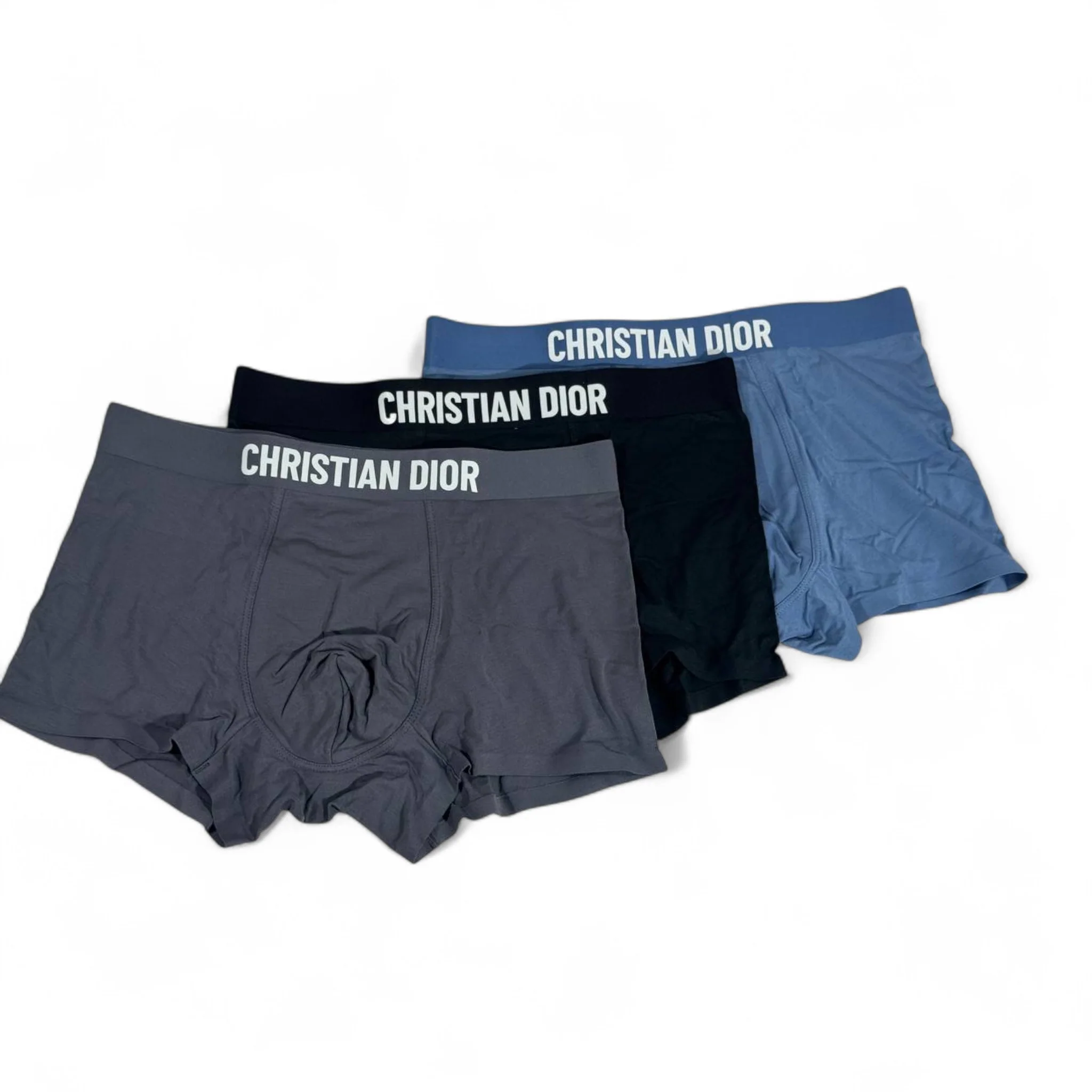 01_01_dior_boxer_briefs_grey_black_blue_front.webp